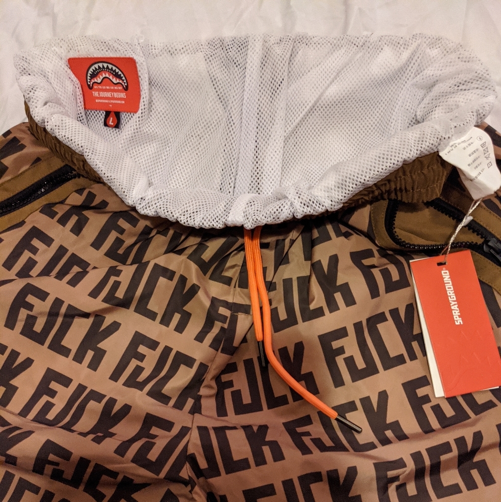 SprayGround - Picture 2 of 3